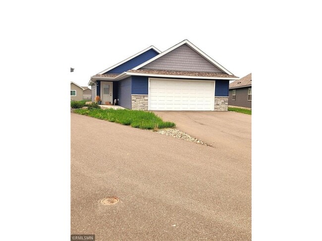 Primary Photo - 1767 Aspen Ct