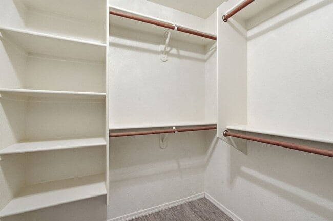 Building Photo - 3 Bedroom Home in Bridlewood!