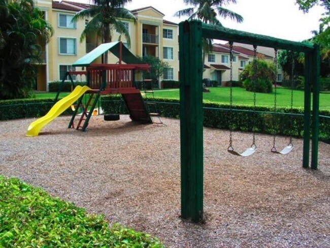 Building Photo - 110 Yacht Club Way