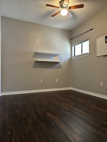 Building Photo - 5131 Butter Creek Ln