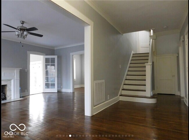 Building Photo - 3158 E Fall Creek Pkwy N Dr