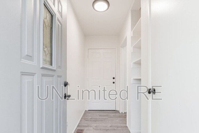 Building Photo - 4555 S Lake Mary Rd