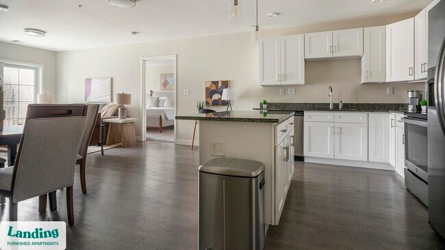 Building Photo - 2 Trl Run