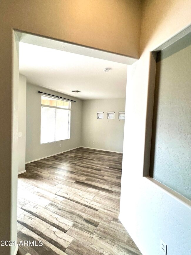 Building Photo - 3464 E Thornton Ave