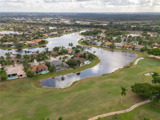 Building Photo - 2589 Mayfair Ln