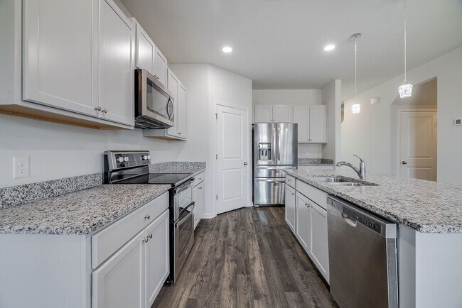 Building Photo - Spacious 5BR Home with Loft & Smart Features in Rincon
