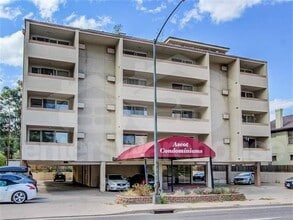 Building Photo - 1035 Colorado Blvd