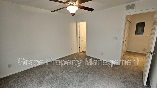 Building Photo - 13642 Garfield St