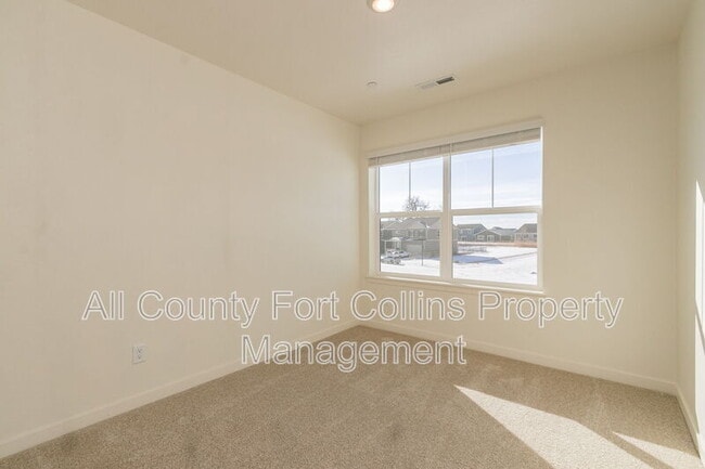 Building Photo - 1758 Knobby Pne Dr