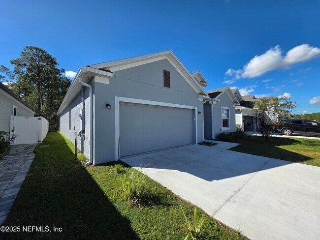 Building Photo - 3233 Crocus Ln