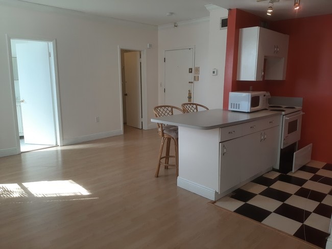 Building Photo - 1502 Jefferson Ave