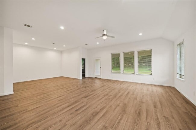 Building Photo - 177 Jim Hall Ln