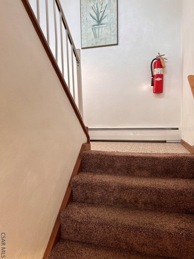 Building Photo - 129 Lulay St