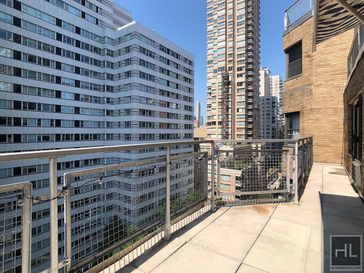 Building Photo - EAST 69 STREET