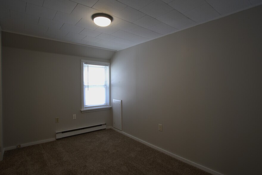 Second Bedroom - 106 North St