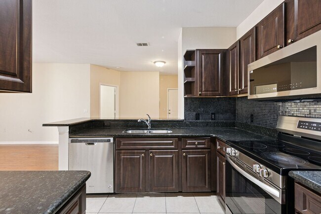 Building Photo - 1460 Lake Shadow Cir