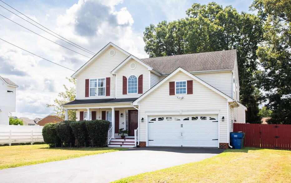 Building Photo - 9023 Jeans Grove Ln