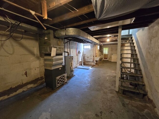 Building Photo - 660 Hayes St