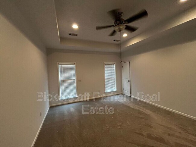 Building Photo - 7013 Imperial Way