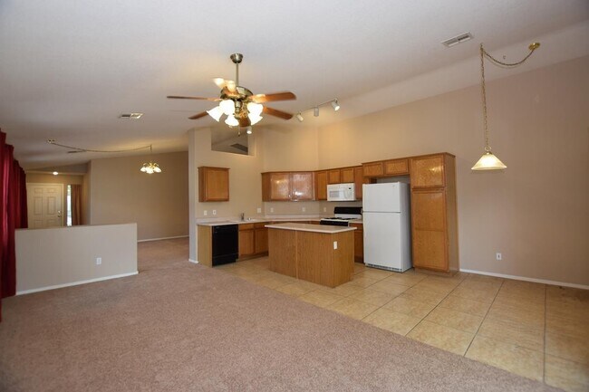 Building Photo - 1024 Clover Tip Ct
