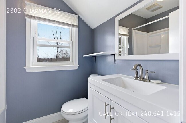 Building Photo - 2302 Chapman Rd