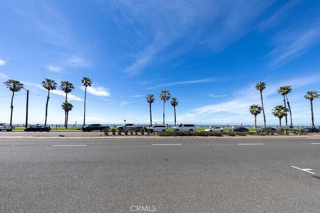 Building Photo - 1516 Pacific Coast Hwy