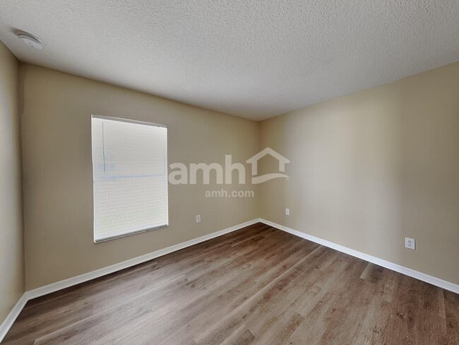 Building Photo - 227 Sikes Ct