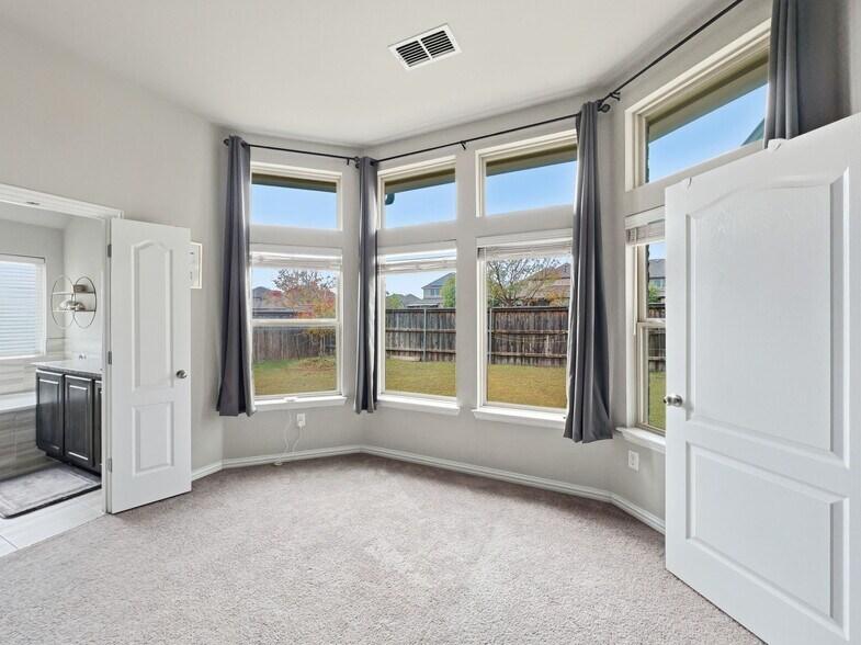 Building Photo - 11841 Kynborrow Rd