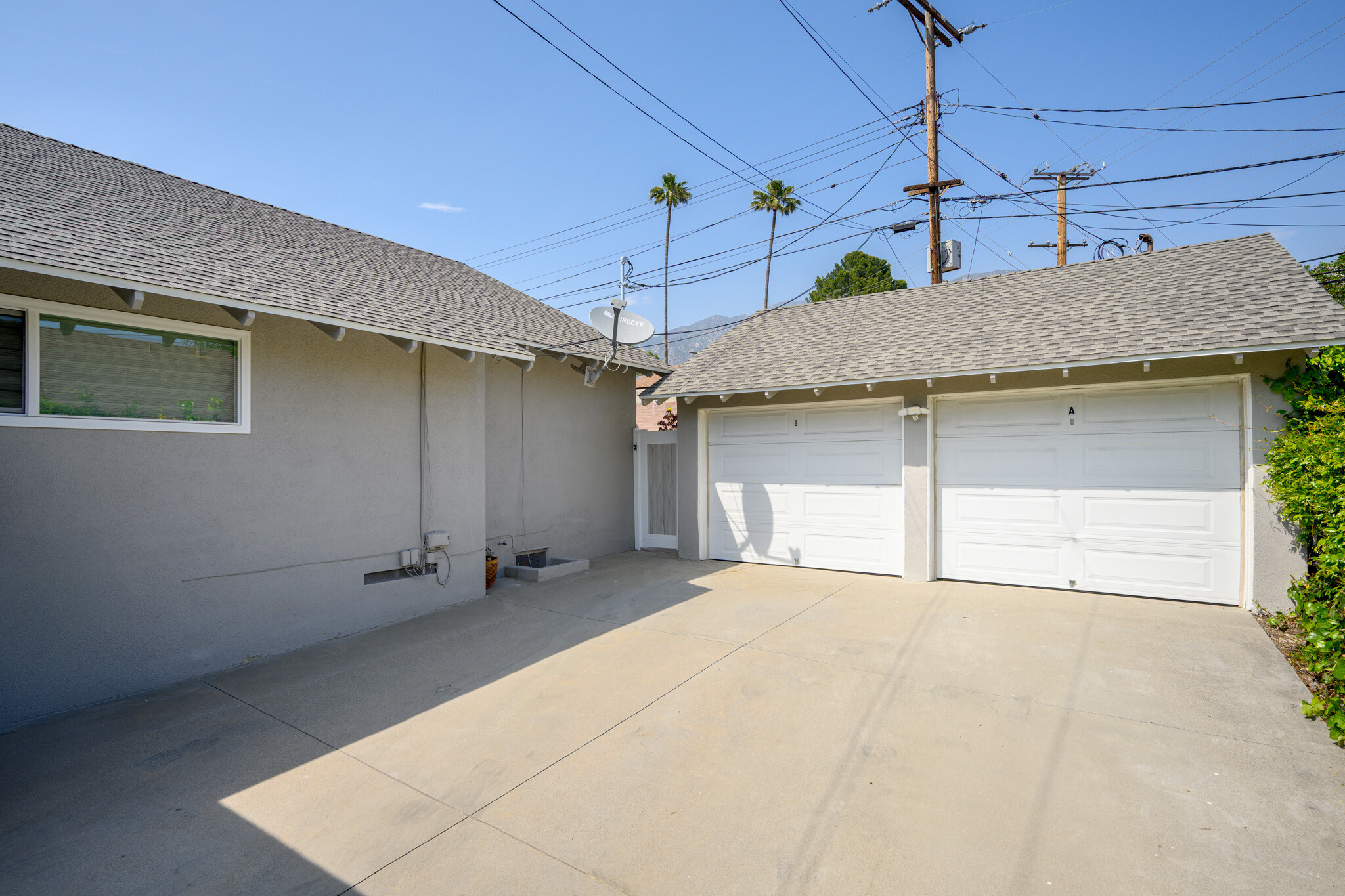Building Photo - 3211 Fairesta St