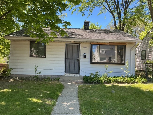 Building Photo - 2 bedroom ranch style single family home