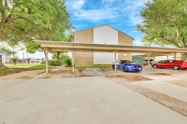 Building Photo - 250 El Dorado Blvd