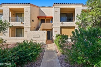 Building Photo - 9708 E Vía Linda