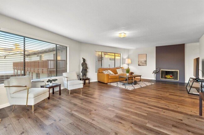 Building Photo - 14653 Ramstad Dr
