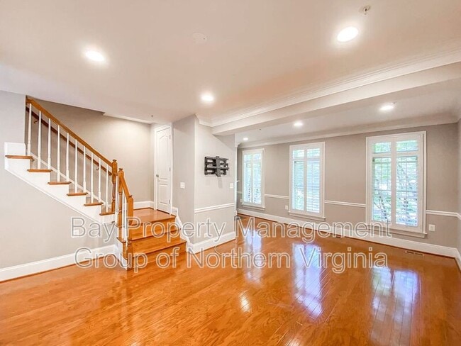 Building Photo - 4336 N Henderson Rd