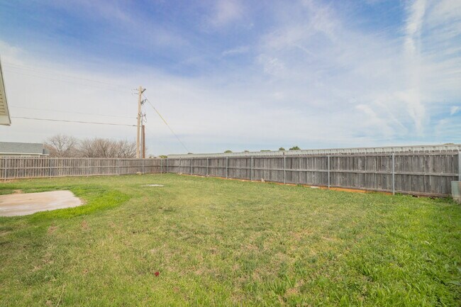 Building Photo - For Lease