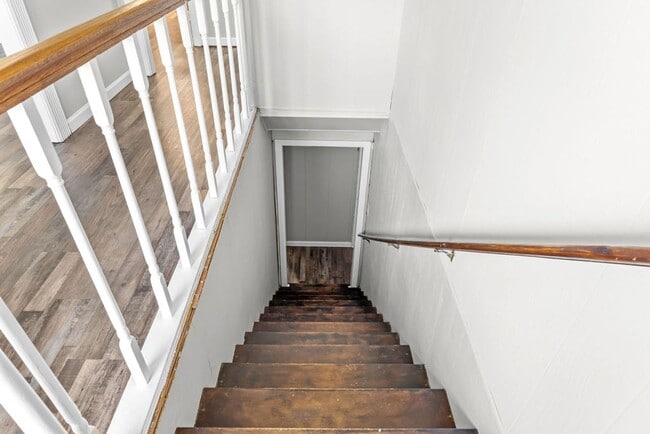 Building Photo - Newly Updated 4bd/3bth in Seymour!