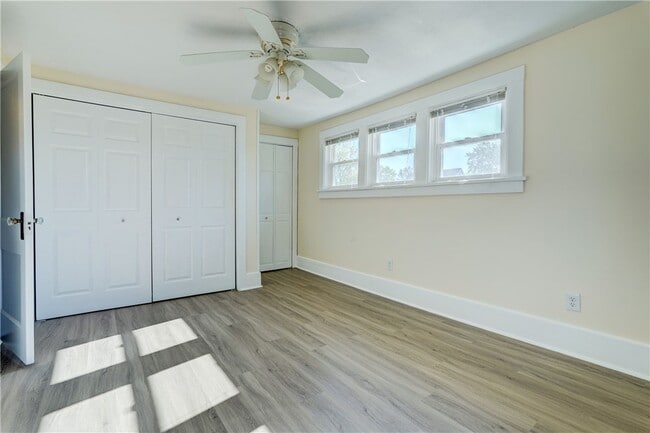 Building Photo - 304 Zuber Rd