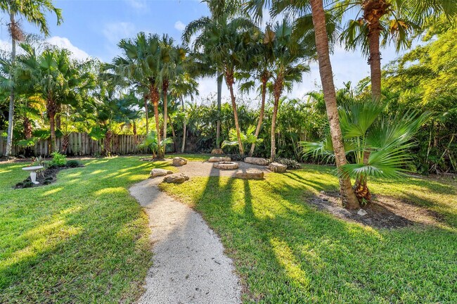 Building Photo - 1611 NW 101st Way