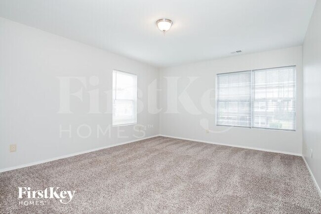 Building Photo - 2425 Sweet Birch Ct