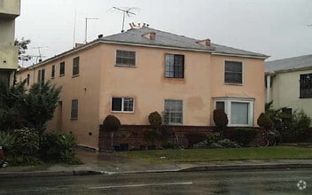 Building Photo - 707-709 Crenshaw Blvd