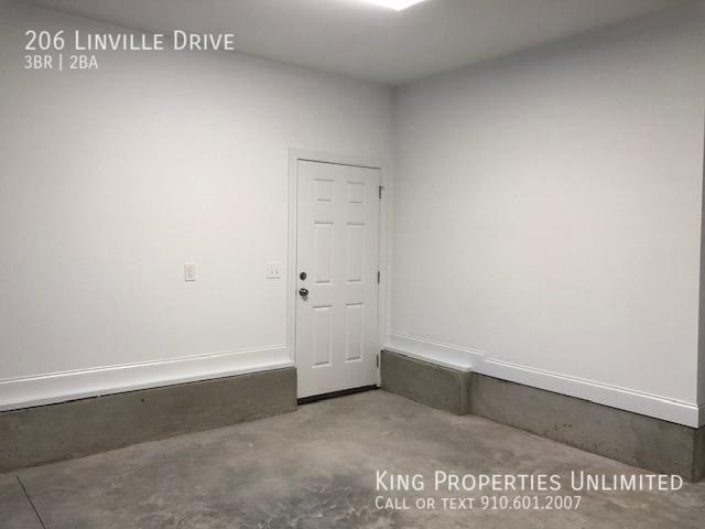 Building Photo - 206 Linville Dr