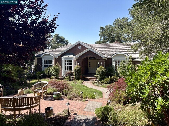 Building Photo - 39 Orinda View Rd