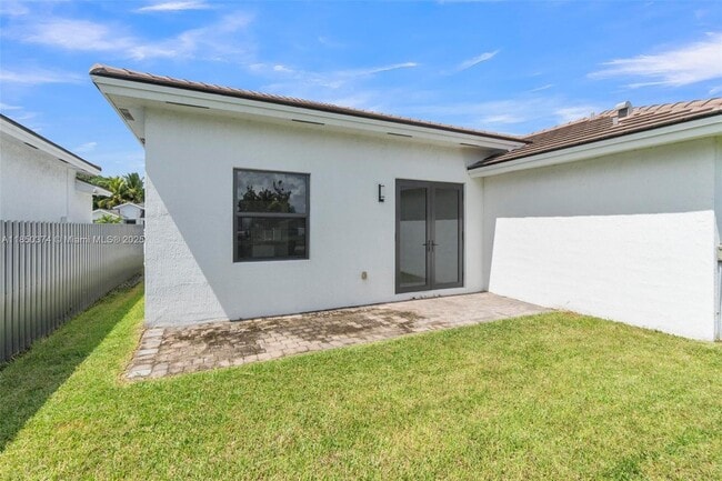 Building Photo - 19447 SW 124th Ct