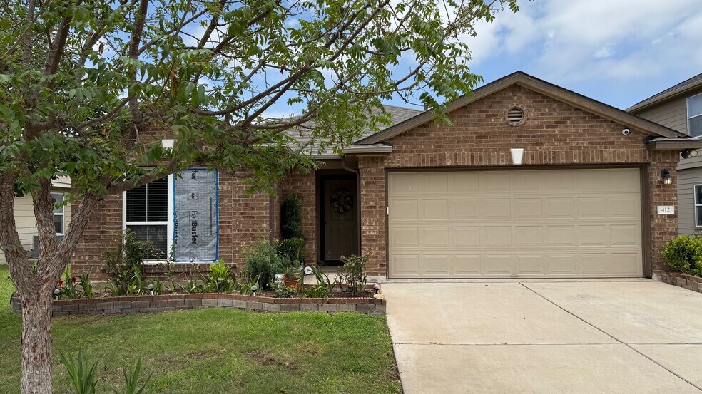 Building Photo - 412 Moulins Ln