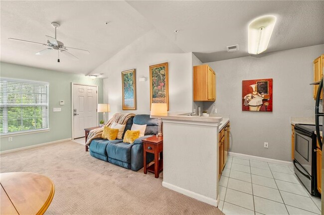 Building Photo - 9117 Lee Vista Blvd