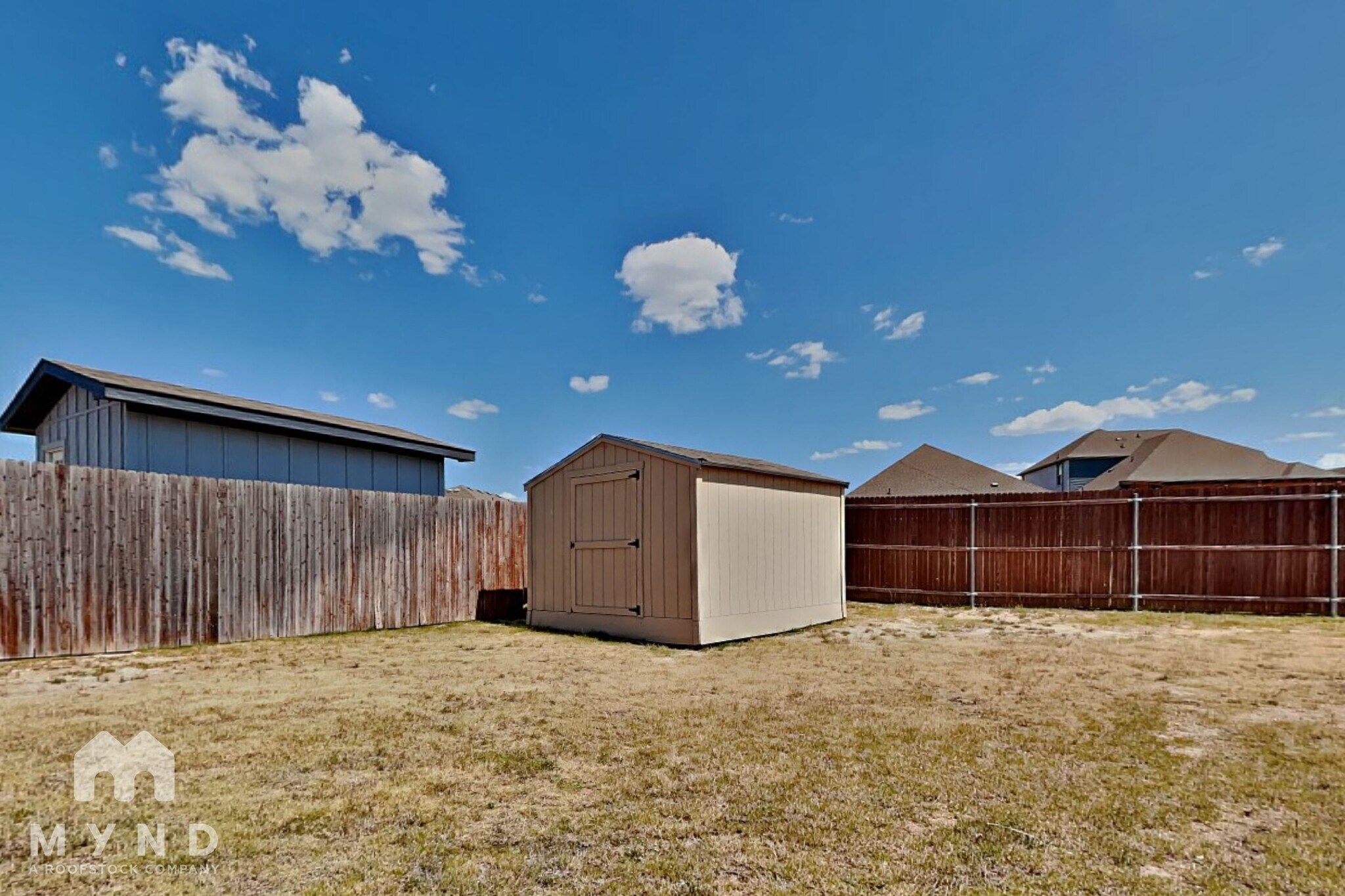 Building Photo - 529 Paloma St