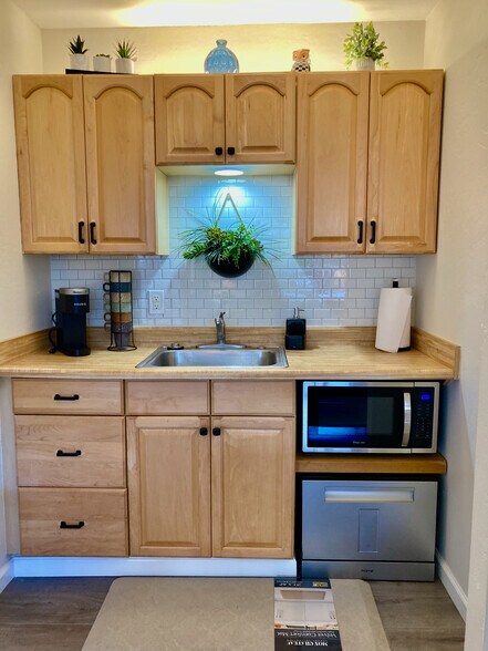 Building Photo - 6213 Muirfield Dr