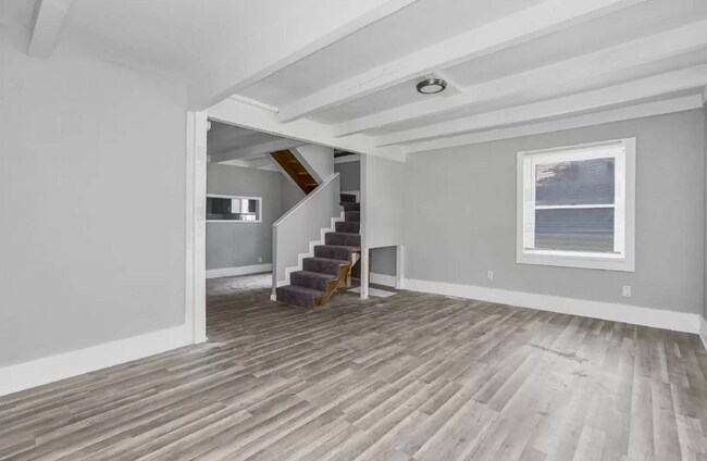 Building Photo - LOOK AT THIS GEM!  Schedule A Tour Today!!