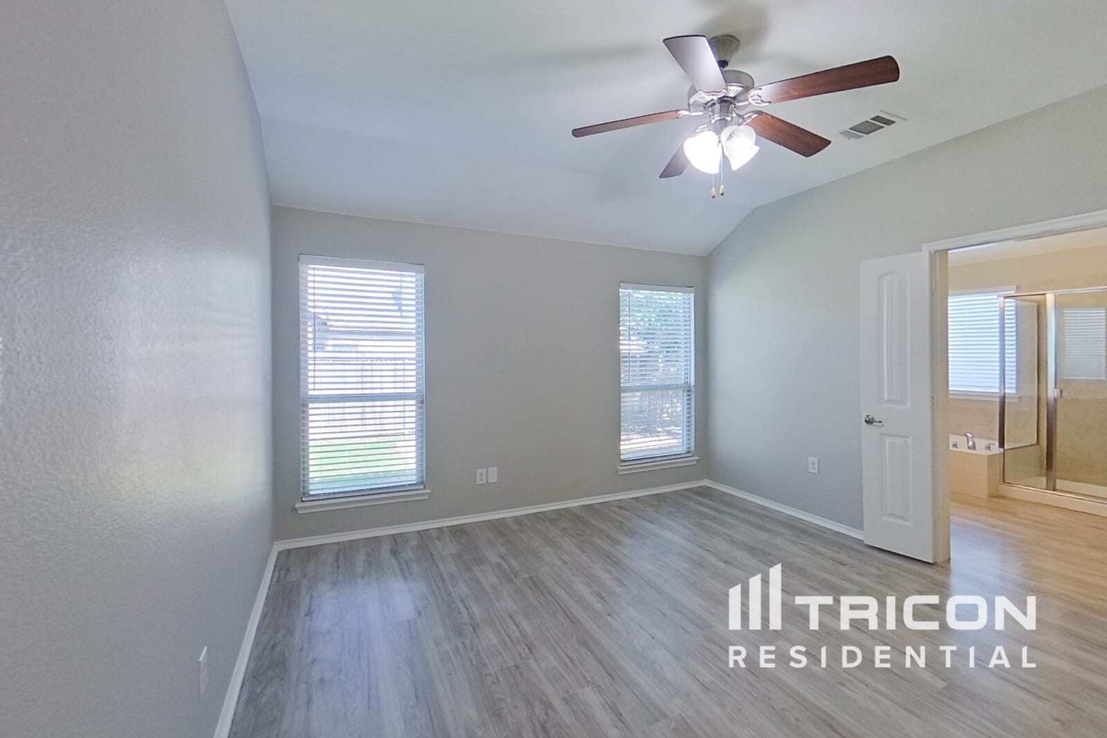 Building Photo - 1332 Red River Dr