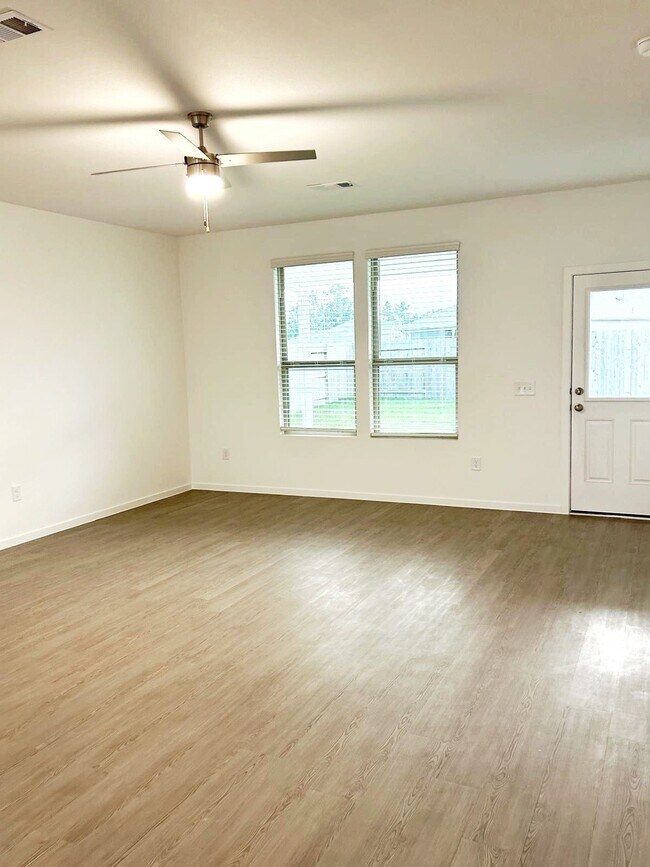Building Photo - 14973 Rustic Moon Rd